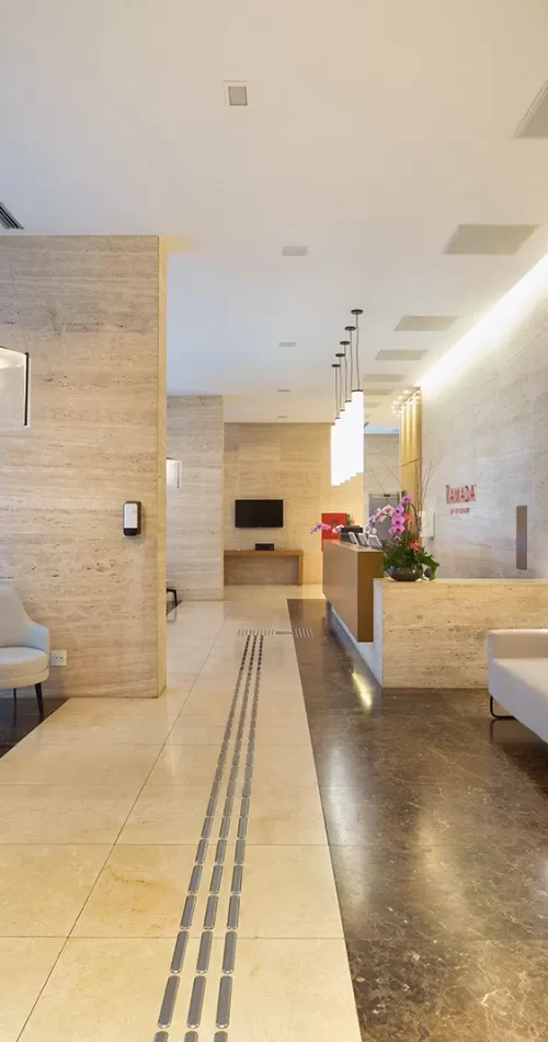 56721_lobby_view