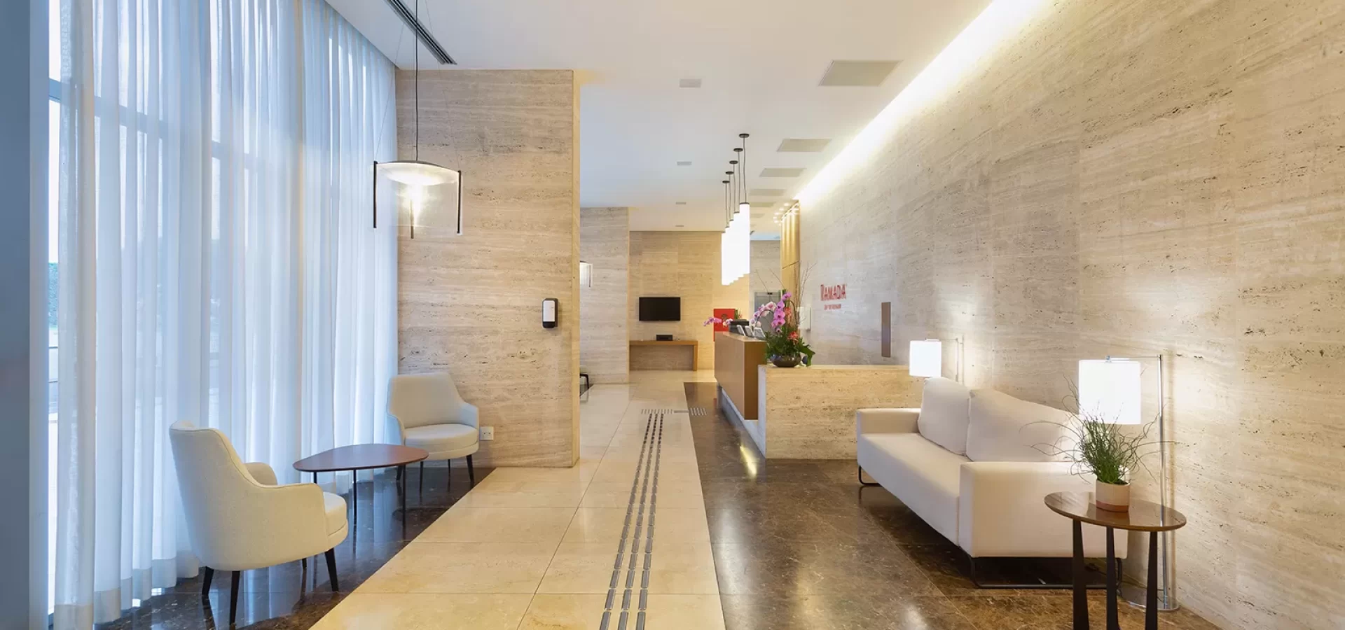 56721_lobby_view
