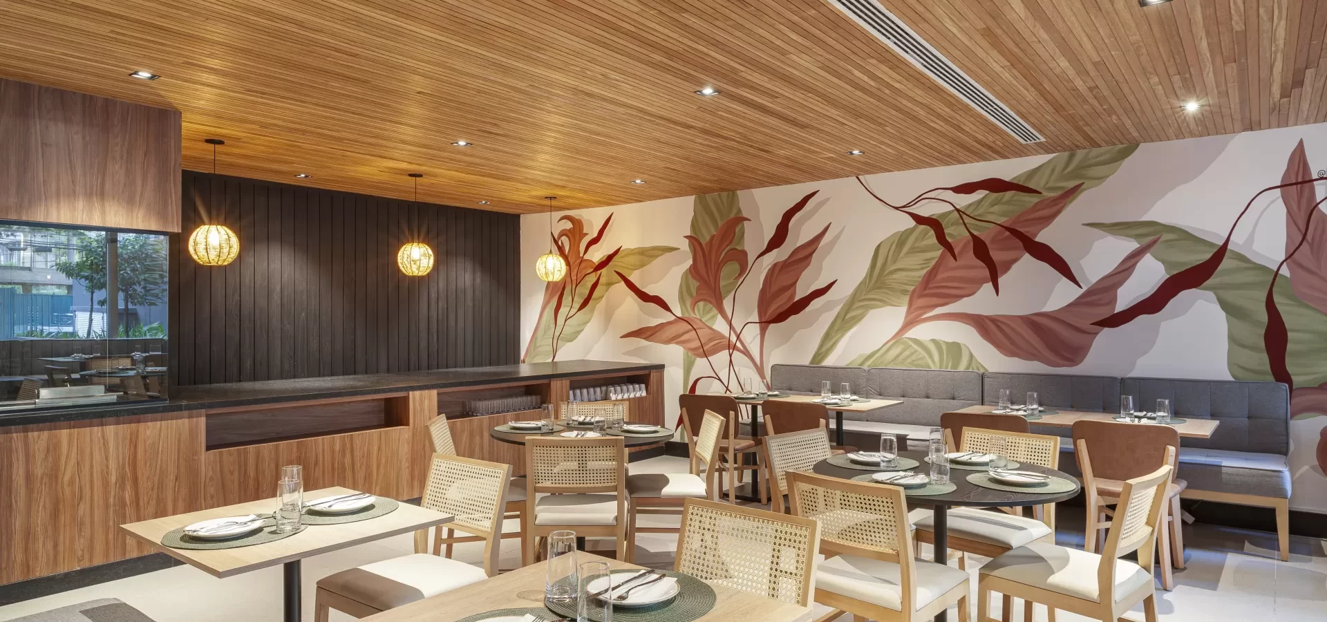 Restaurant_O0C0323